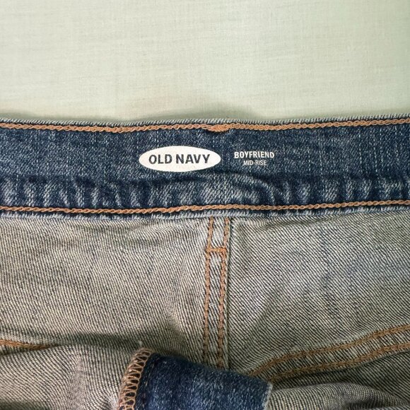 Distressed Boyfriend Old Navy American flag Shorts - Picture 3 of 5